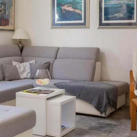 Villa Seafront Six Bedroom Modern With Pool Nancy *