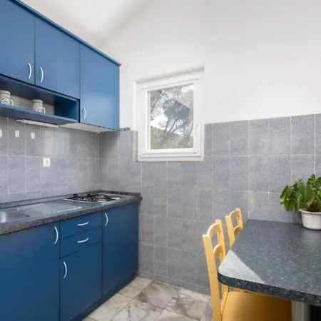 Seafront Six Bedroom Modern With Pool Nancy *