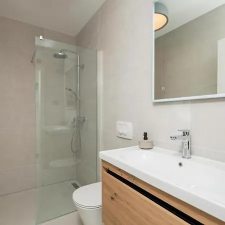 Seafront Six Bedroom Modern With Pool Nancy *