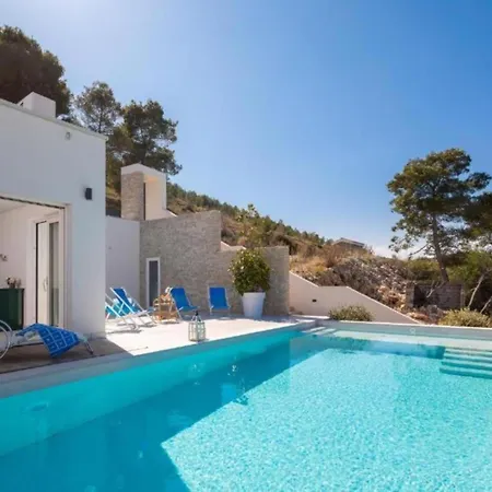 Seafront Six Bedroom Modern With Pool Nancy * Grebaštica